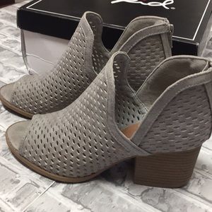 QUOPID SHOPGLAMLA perforated ankle bootie